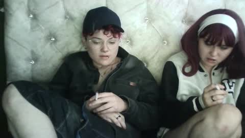Snapshot of megan_coop3r_ chatting on January 11, 11:45 am Megan and sophi online show from January 11, 11:45 am