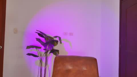 Carolina Paez online show from May 20, 12:44 pm
