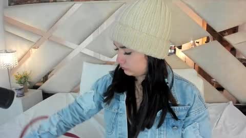     online show from September 19, 11:47 am