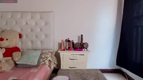 Megan online show from June 18, 6:46 pm