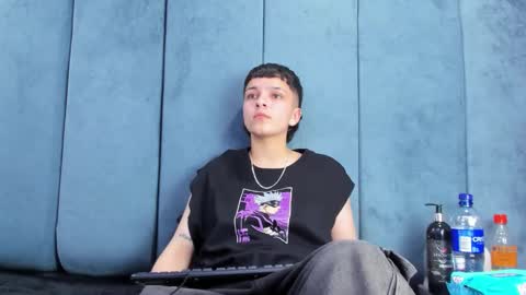 megan_thompsonn_ online show from March 5, 2:20 am