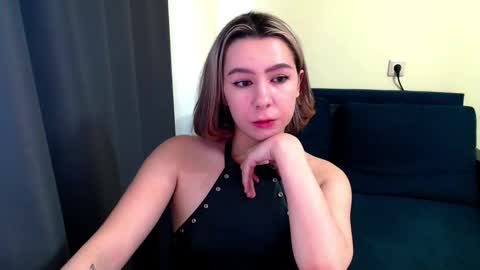 meganluss online show from November 4, 6:15 am