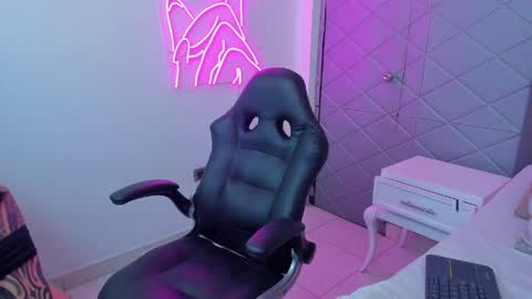 Megan Presley online show from April 6, 4:46 am