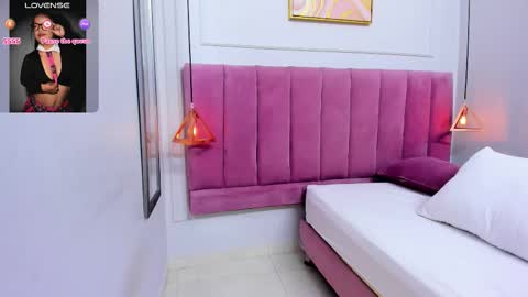 Megan  online show from February 3, 7:40 pm