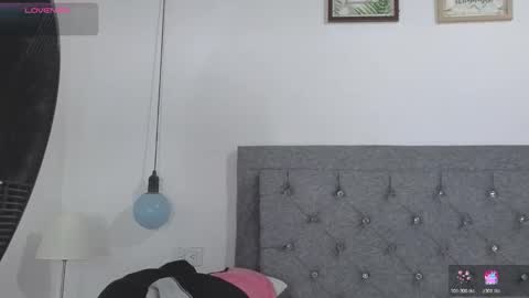 Meghan  online show from November 4, 8:32 pm