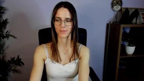 Megi online show from March 12, 7:36 pm