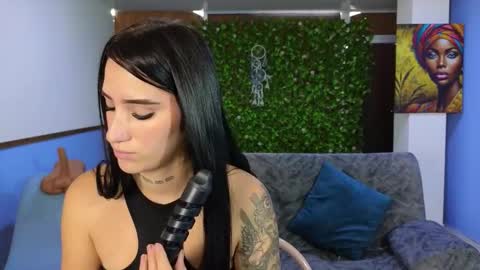 Mei online show from November 10, 12:30 pm