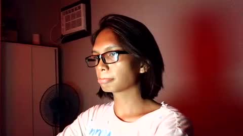 melahnie051002 online show from May 5, 4:13 pm