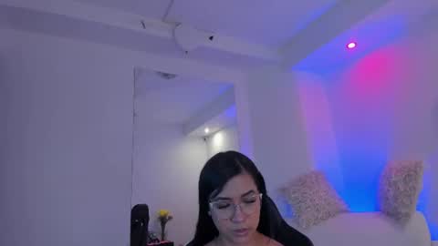 melan_owen online show from July 11, 2:53 pm