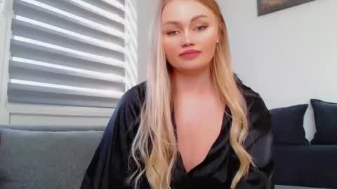 Melania online show from March 14, 12:09 pm