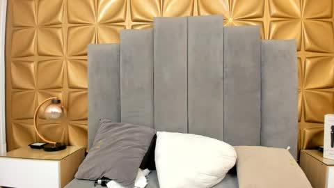 Melani online show from May 14, 2:48 pm