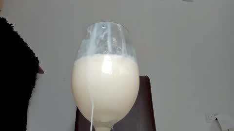 Melania online show from December 20, 1:29 pm