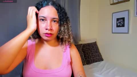 melani online show from December 20, 11:55 pm