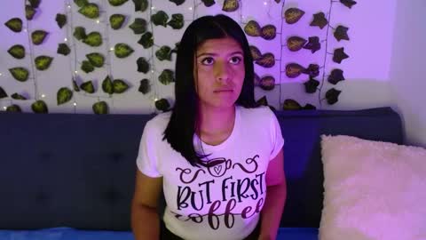 melanie online show from June 4, 10:49 pm