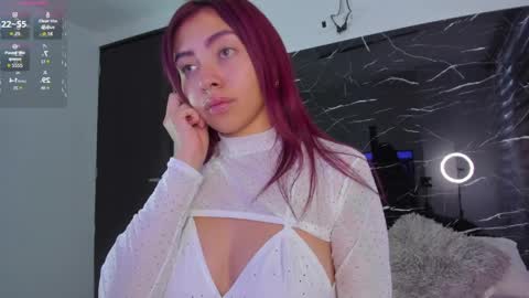 Melanie roux  online show from April 8, 12:19 pm