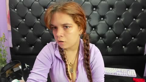 MelanyAnal  online show from October 11, 6:33 pm