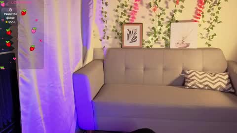 melifresita online show from November 18, 6:44 pm