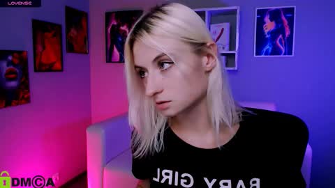 Snapshot of melisa_white1 chatting on October 4, 6:49 pm Melisa online show from October 4, 6:49 pm