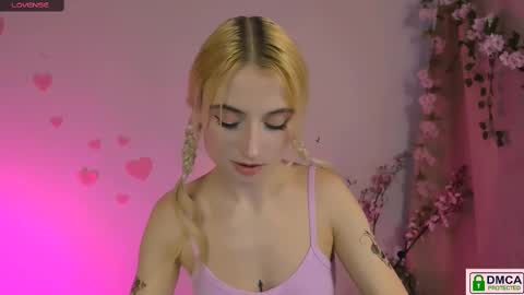 Snapshot of melisa_white1 chatting on February 28, 10:06 pm Melisa online show from February 28, 10:06 pm