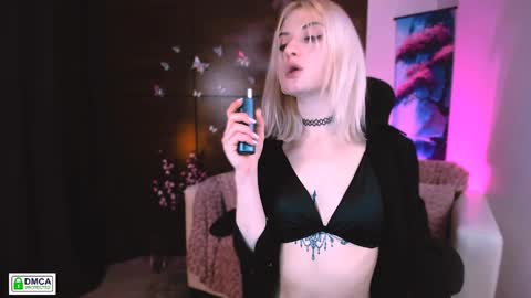 Snapshot of melisa_white1 chatting on February 1, 12:07 am Melisa online show from February 1, 12:07 am