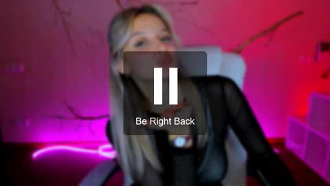 Melissa online show from November 21, 4:27 pm