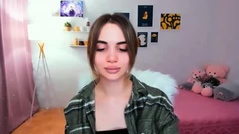 Snapshot of mellifluoustess chatting on February 20, 9:09 pm Tessa online show from February 20, 9:09 pm