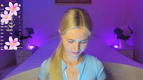 Snapshot of mellina_tey chatting on October 22, 9:38 pm Mellina online show from October 22, 9:38 pm