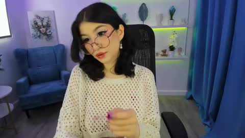 mellsawertyq online show from September 16, 2:53 pm