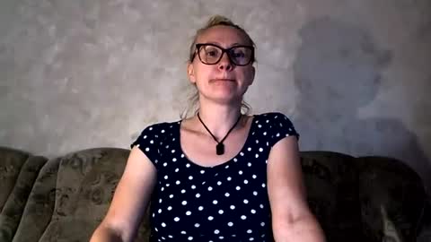 Melly online show from June 14, 1:35 pm