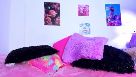 melody_keaton online show from February 20, 4:23 am