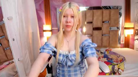 melody_lollii online show from October 25, 7:03 pm