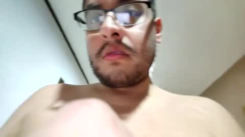 Snapshot of meltingdab chatting on October 17, 2:15 am meltingdab online show from October 17, 2:15 am