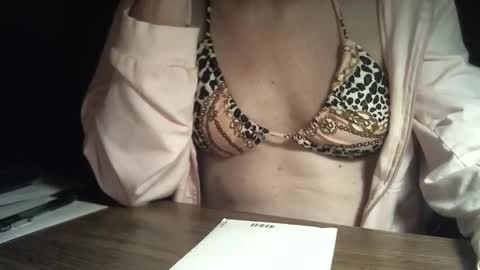 I am usually high and horny...lol online show from April 27, 3:37 am