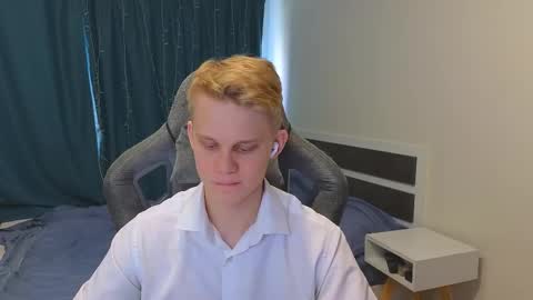 Mickey online show from November 25, 8:57 am