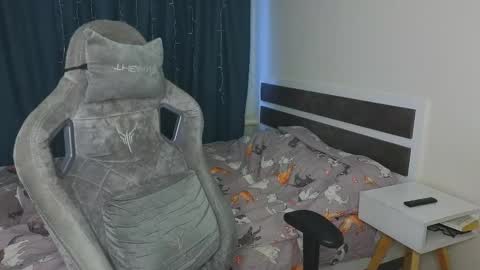 Mickey online show from February 9, 3:43 am