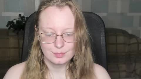 meowcr online show from February 26, 9:40 pm