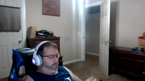 mercer1977 online show from August 3, 1:39 pm
