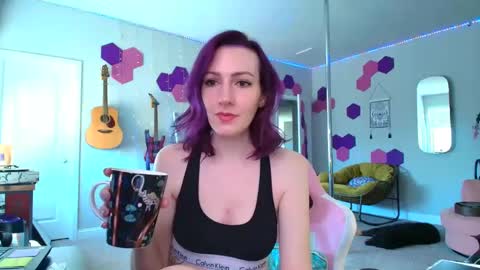 Snapshot of meredithbae chatting on February 25, 8:42 pm Meredith Bae online show from February 25, 8:42 pm