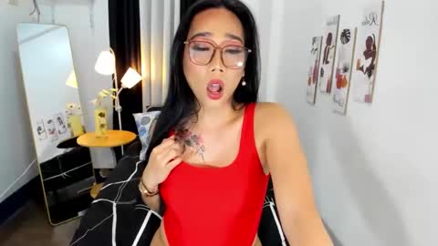 Snapshot of mereselaurelts chatting on September 20, 2:14 am MereseLaurelTS online show from September 20, 2:14 am