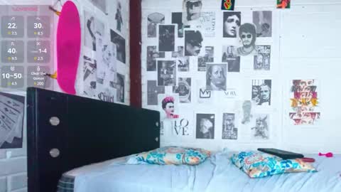 AURORA online show from December 5, 9:22 pm