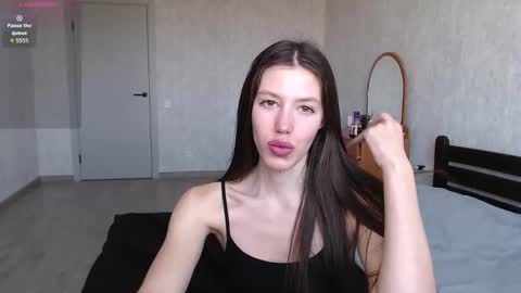 Emilia online show from November 1, 11:31 am