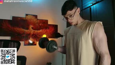 Snapshot of metatron_muscle chatting on September 28, 2:09 am Dany online show from September 28, 2:09 am