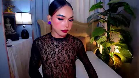 myka online show from November 29, 9:39 am