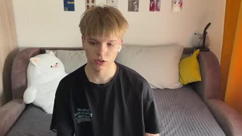 Arthur online show from June 9, 11:43 am