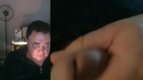 Snapshot of metrowester chatting on February 24, 12:52 am metrowester online show from February 24, 12:52 am