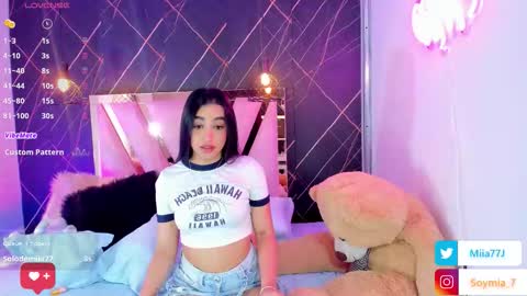 Mia online show from November 19, 2:22 am