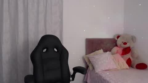 miaa  online show from February 21, 5:02 am