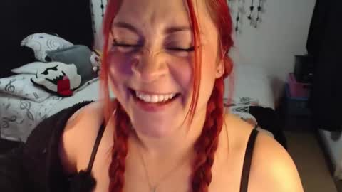 mia online show from March 6, 12:42 am