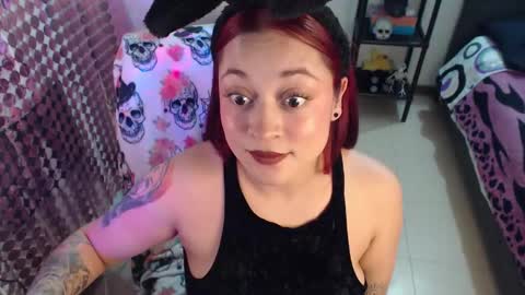 mia online show from October 10, 1:22 am