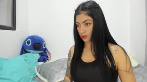 mia_belmonte online show from December 17, 6:58 pm
